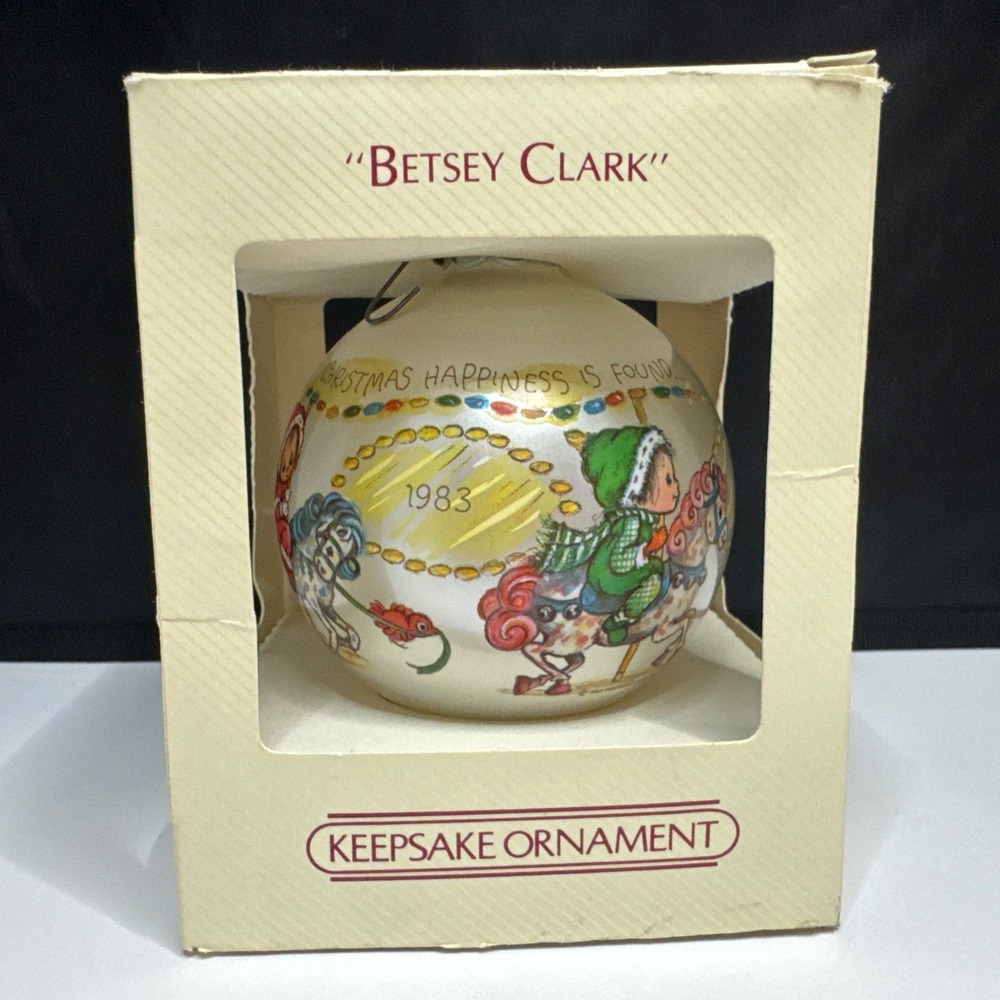 Vintage Hallmark Keepsake Betsey Clark Christmas Ornament Ball Globe‎ 1983